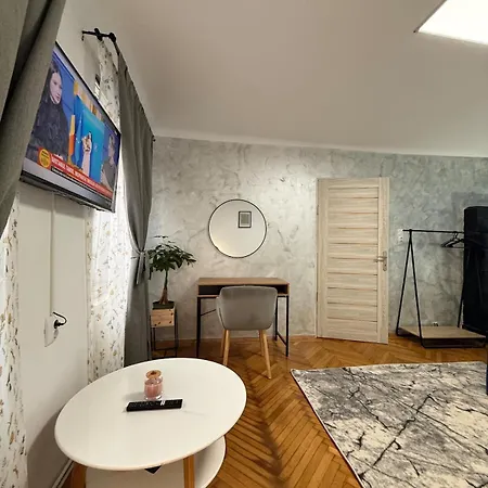 Cozy Apartment- Old Town * Brașov